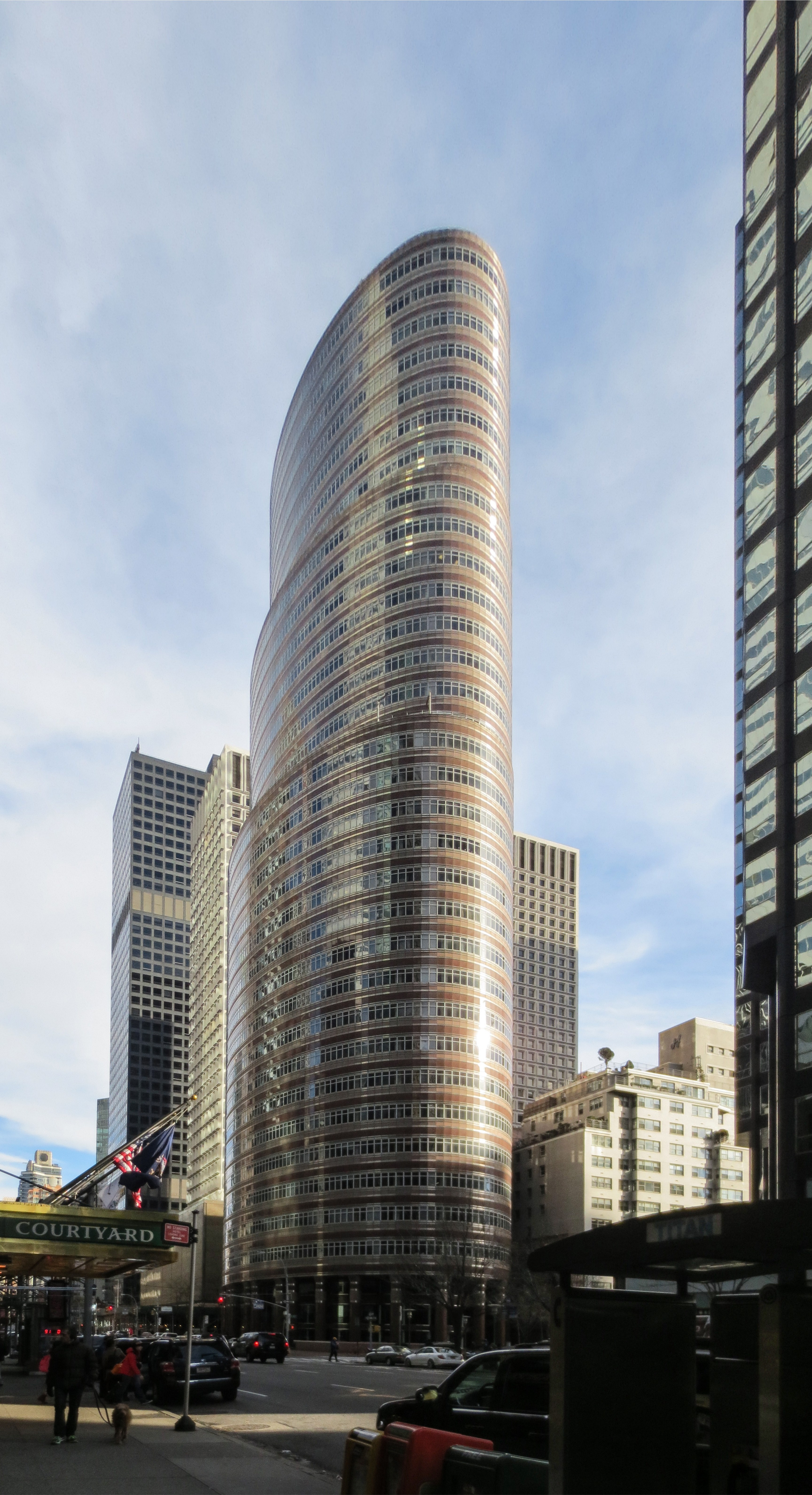 Lipstick Building - Philip Johnson - New York_001 - WikiArquitectura